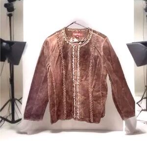 Hal Rubenstein Suede Women’s Jacket. Size XL. Lots of beautiful details. Lined